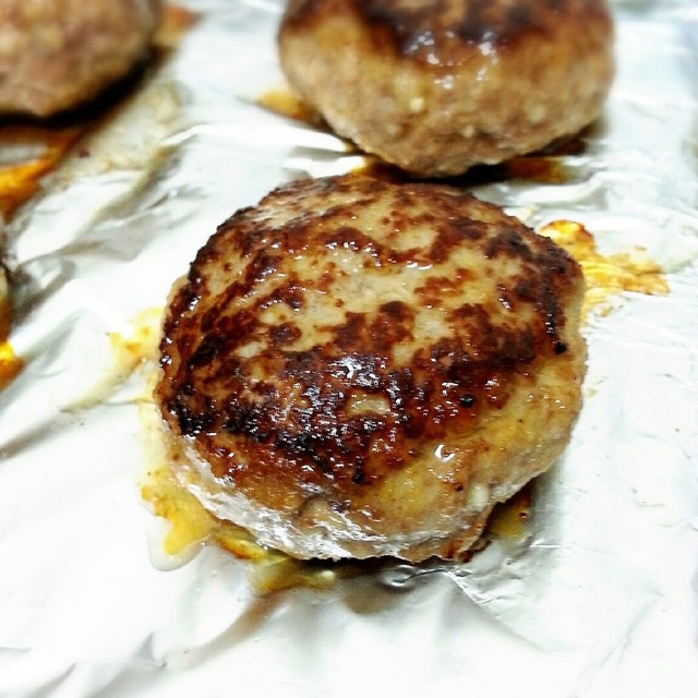 ジューシーハンバーグの簡単な焼き方 レシピ 作り方 By メグチョモランマ クックパッド 簡単おいしいみんなのレシピが360万品