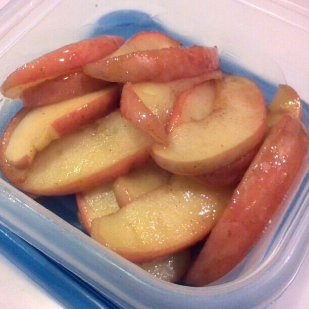 フライパンで作るリンゴのコンポート☆の画像
