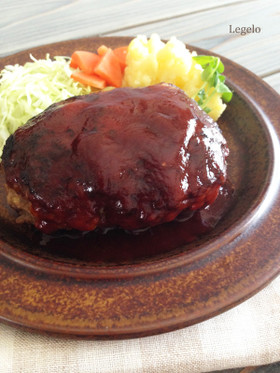 肉汁あふれます♪定番!ハンバーグ