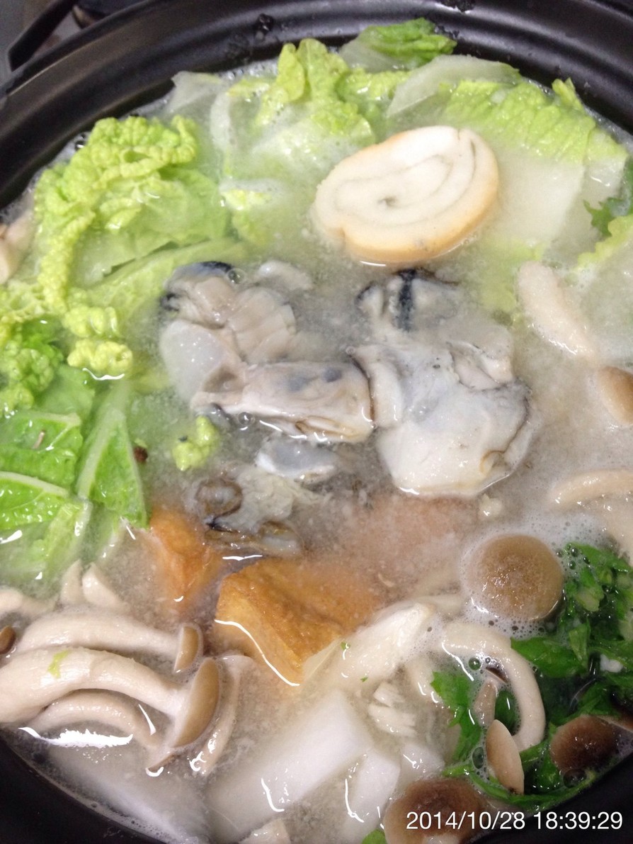 牡蠣とシメジのおろし鍋の画像