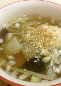 ダシダで大根とキノコのスープ(^-^)/