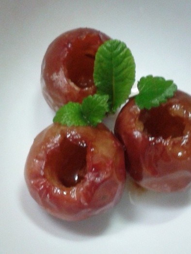 青森産 アップルミニの焼きリンゴの写真