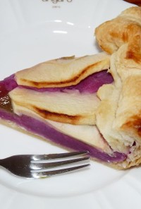 紫芋とリンゴのパイ