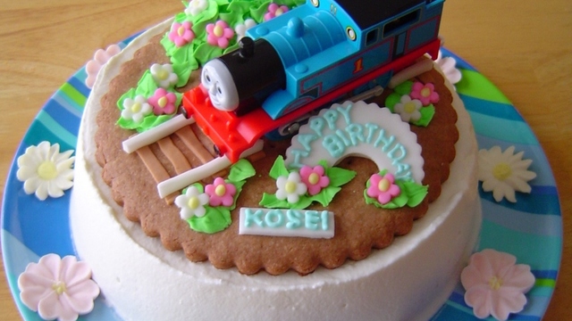祝2歳 トーマスのバースデーケーキ レシピ 作り方 By Aya 2 クックパッド 簡単おいしいみんなのレシピが355万品 祝2歳 トーマスのバースデーケーキ レシピ 作り方 By Aya 2 クックパッド 簡単おいしいみんなのレシピが355万品