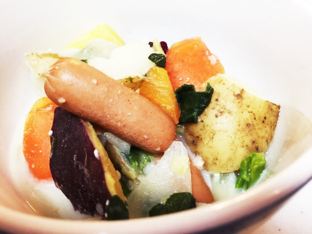 根菜と生姜の豆乳スープ味噌仕立ての画像