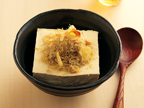 にんにくとじゃこをON!奴豆腐