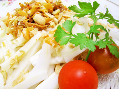 白菜のカリシャキサラダの写真