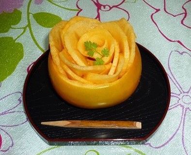 柿の飾り切り～花～の写真