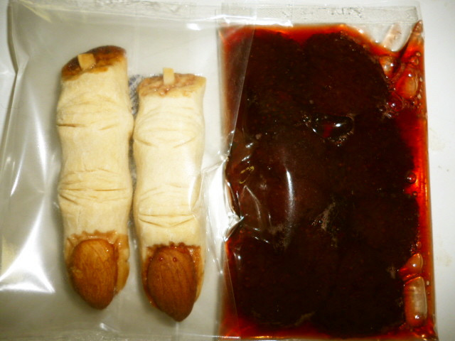 不味い苺で大人味 ハロウィン血のりジャム レシピ 作り方 By Crue7 クックパッド 簡単おいしいみんなのレシピが355万品