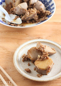 鶏ひき肉と里芋の煮物