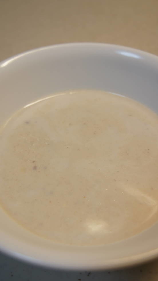 牛乳で、茹で栗のスープの画像