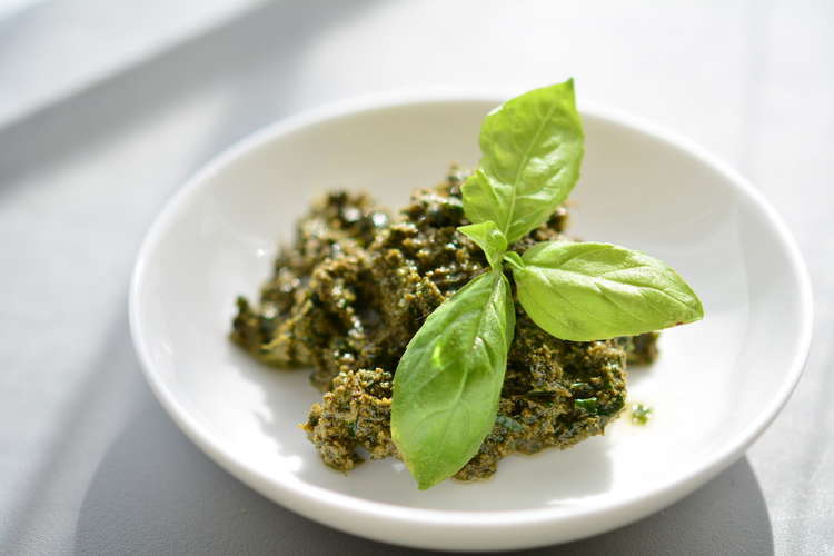 ジェノベーゼソース バジルペースト レシピ 作り方 By Mariko クックパッド 簡単おいしいみんなのレシピが359万品