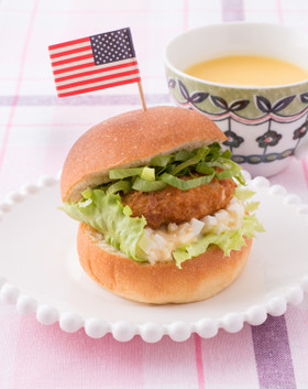 糖質制限♪ジューシーなエビカツバーガー