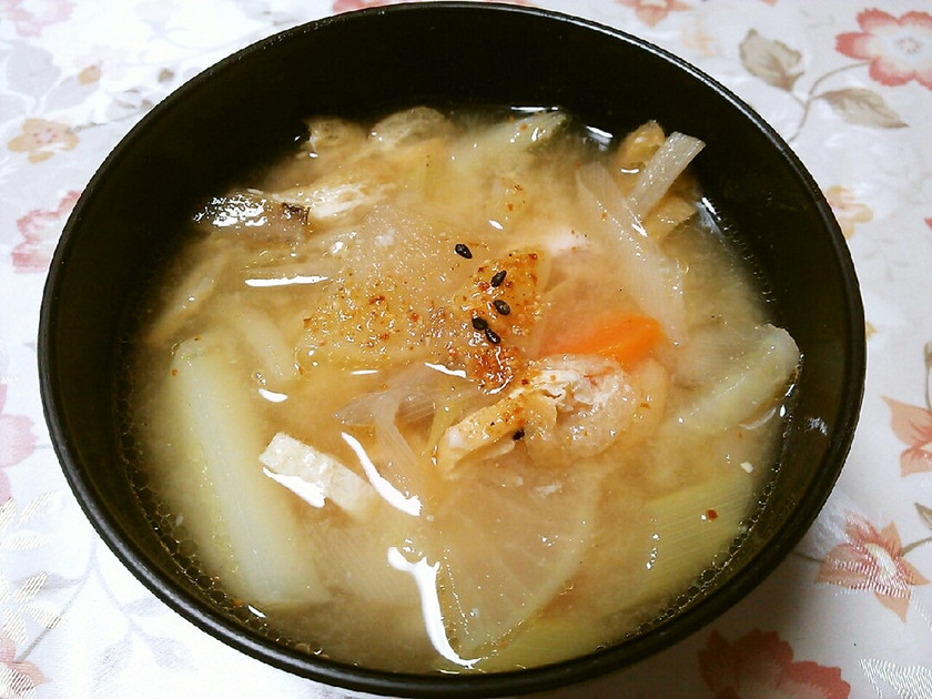 具沢山・鶏肉と根菜の味噌汁♪ by パチミン 【クックパッド】 簡単おいしいみんなのレシピが357万品