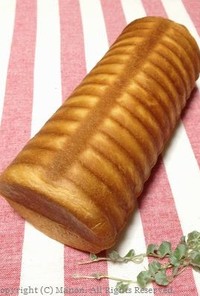 豆乳ハチミツ♥外サク中ふわもちトヨ型パン