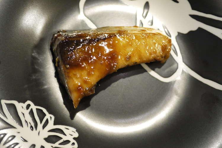 てり倍増 しょうゆ麹を使ったブリてり焼き レシピ 作り方 By あつりょくなべお クックパッド 簡単おいしいみんなのレシピが373万品