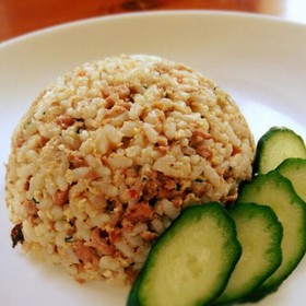 いなばの缶詰でガパオチャーハン