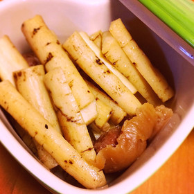 材料2つだけの養生おかず。ごぼうの梅煮