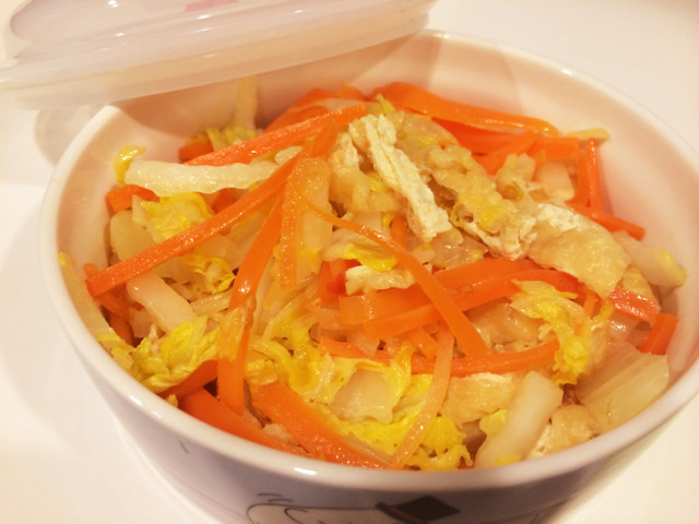 常備菜・ご飯すすむ白菜と油揚げピリ辛炒めの画像