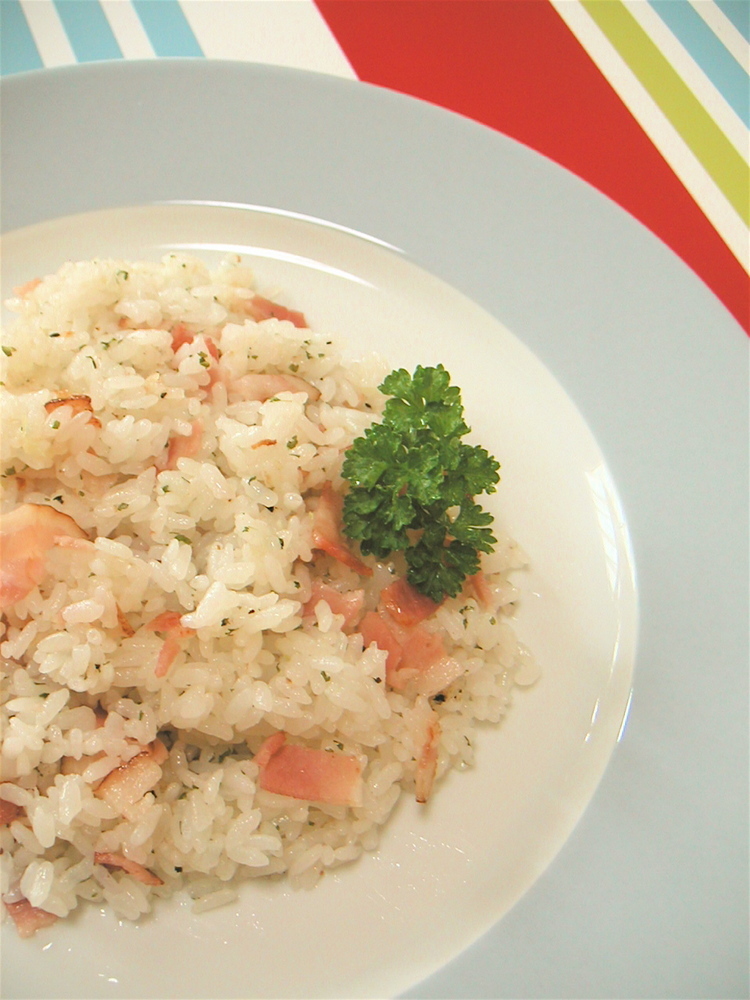 ベーコンパセリの＊ガーリックライス＊ by woochee 【クックパッド】 簡単おいしいみんなのレシピが396万品