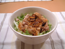 楽チン簡単!鶏のにんにくバターしょうゆ丼