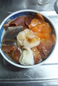２月９日晩飯【海鮮丼】