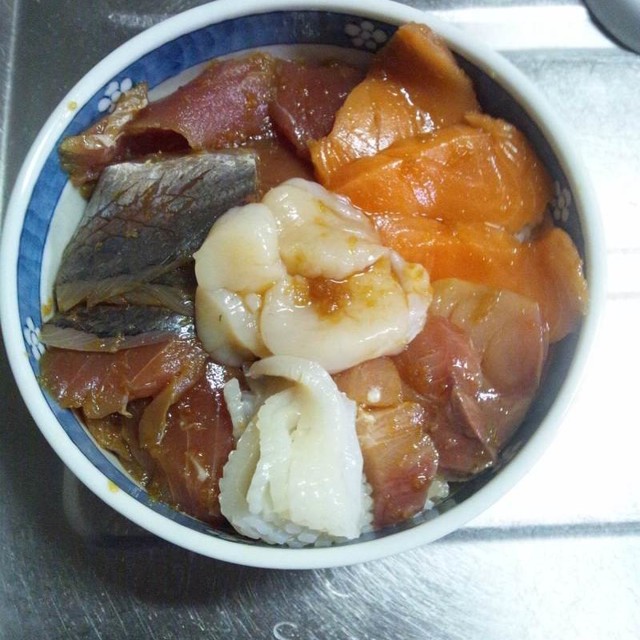 ２月９日晩飯 海鮮丼 レシピ 作り方 By 獅子神 クックパッド 簡単おいしいみんなのレシピが364万品