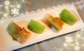 生ハムキウイ オリーブオイル×ハーブ塩