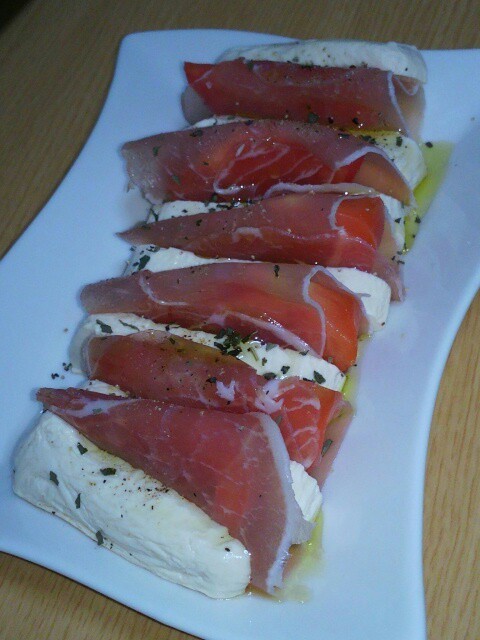  Louise's Italian Cafeのカプレーゼサラダのレシピ