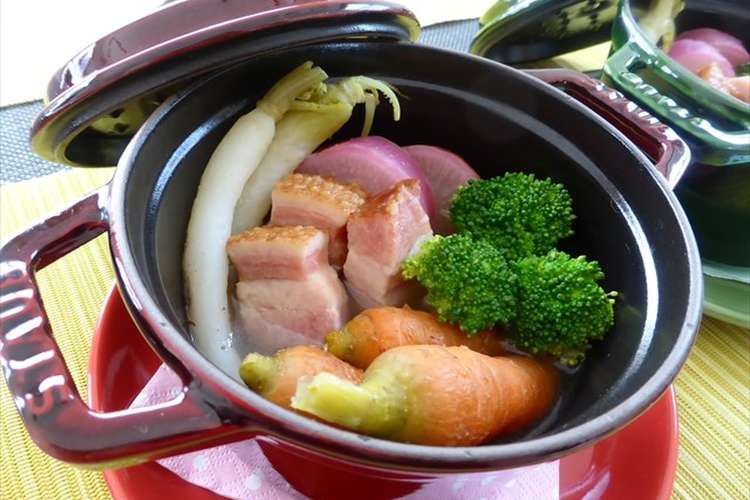 ストウブで食べる野菜スープ 茅乃舎だし レシピ 作り方 By さなえのおうちご飯 クックパッド 簡単おいしいみんなのレシピが352万品