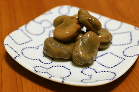 乾燥そら豆の蜂蜜煮