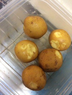 小さいジャガイモの簡単皮むき