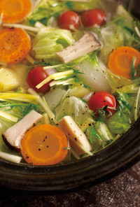 塩スープの野菜なべ