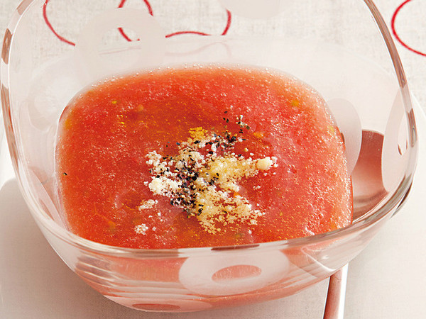 フレッシュトマトの冷製スープ