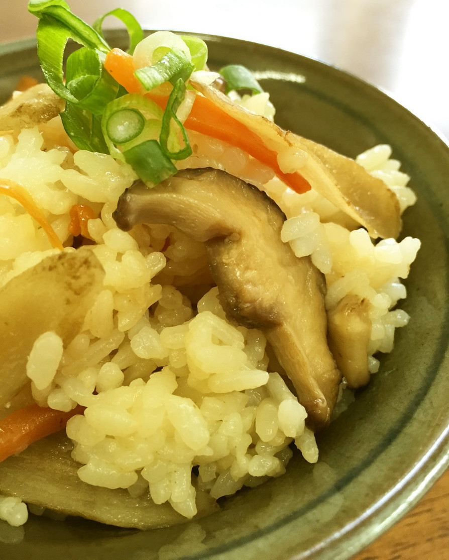 塩糀で作る椎茸混ぜご飯の画像