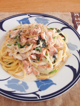 スモークサーモンのクリームパスタ