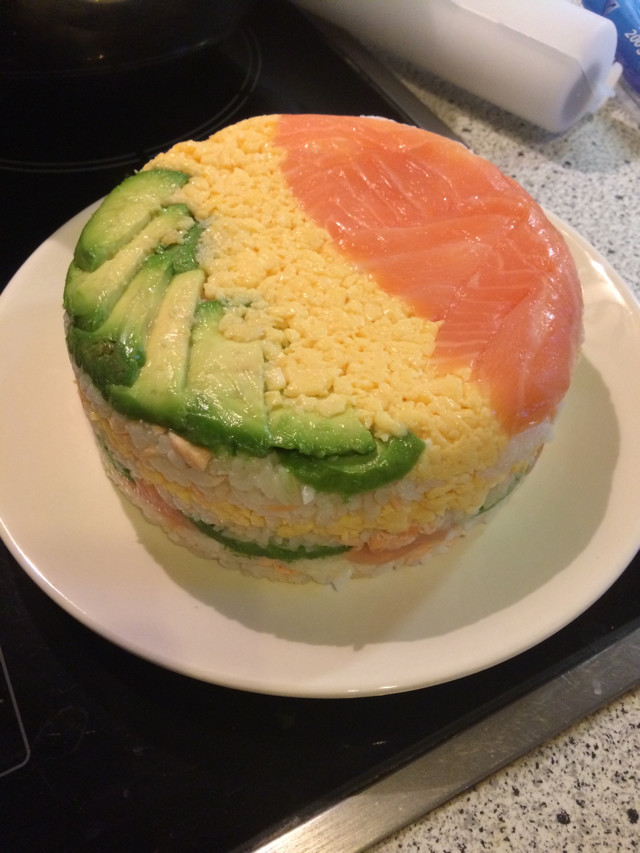 かんたん寿司ケーキの画像
