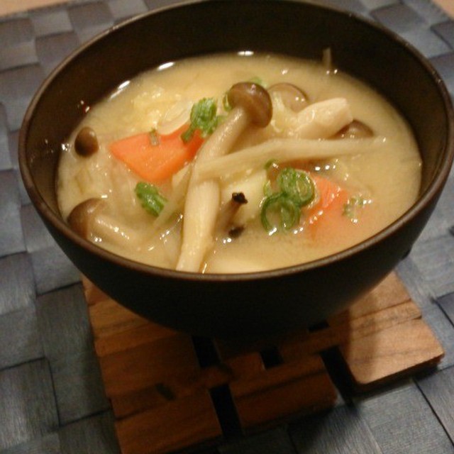 簡単 里芋ときのこのお味噌汁 レシピ 作り方 By Classy クックパッド 簡単おいしいみんなのレシピが355万品 簡単 里芋ときのこのお味噌汁 レシピ 作り方 By Classy クックパッド 簡単おいしいみんなのレシピが355万品