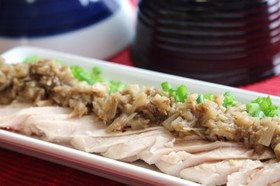 蒸し鶏のごぼう味噌タレ