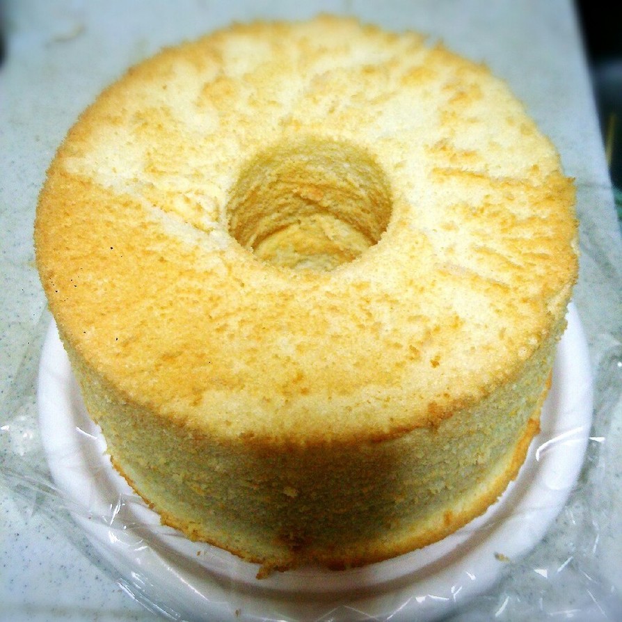 梨のシフォンケーキの画像