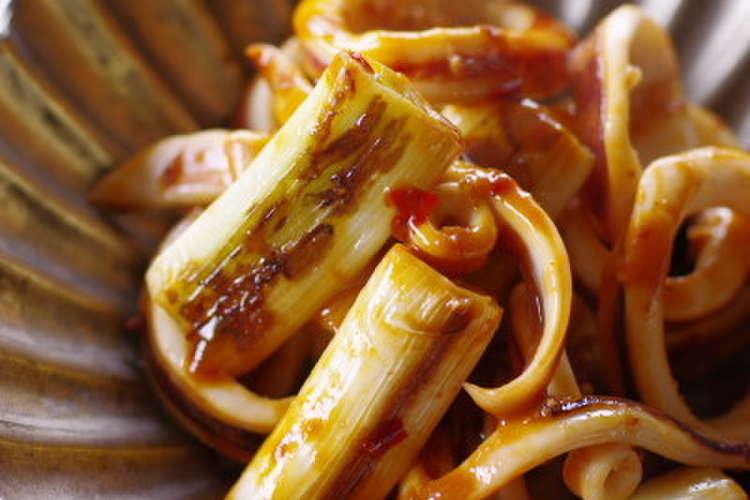 旨辛 白ネギとイカの炒めたん レシピ 作り方 By あっさむ クックパッド 簡単おいしいみんなのレシピが378万品