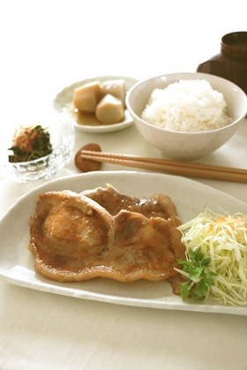豚肉のめんつゆ生姜焼き…