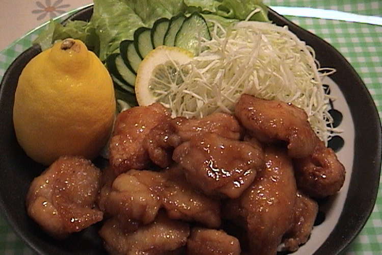 鶏肉のレモン煮 レシピ 作り方 By Keroroyamato クックパッド 簡単おいしいみんなのレシピが355万品