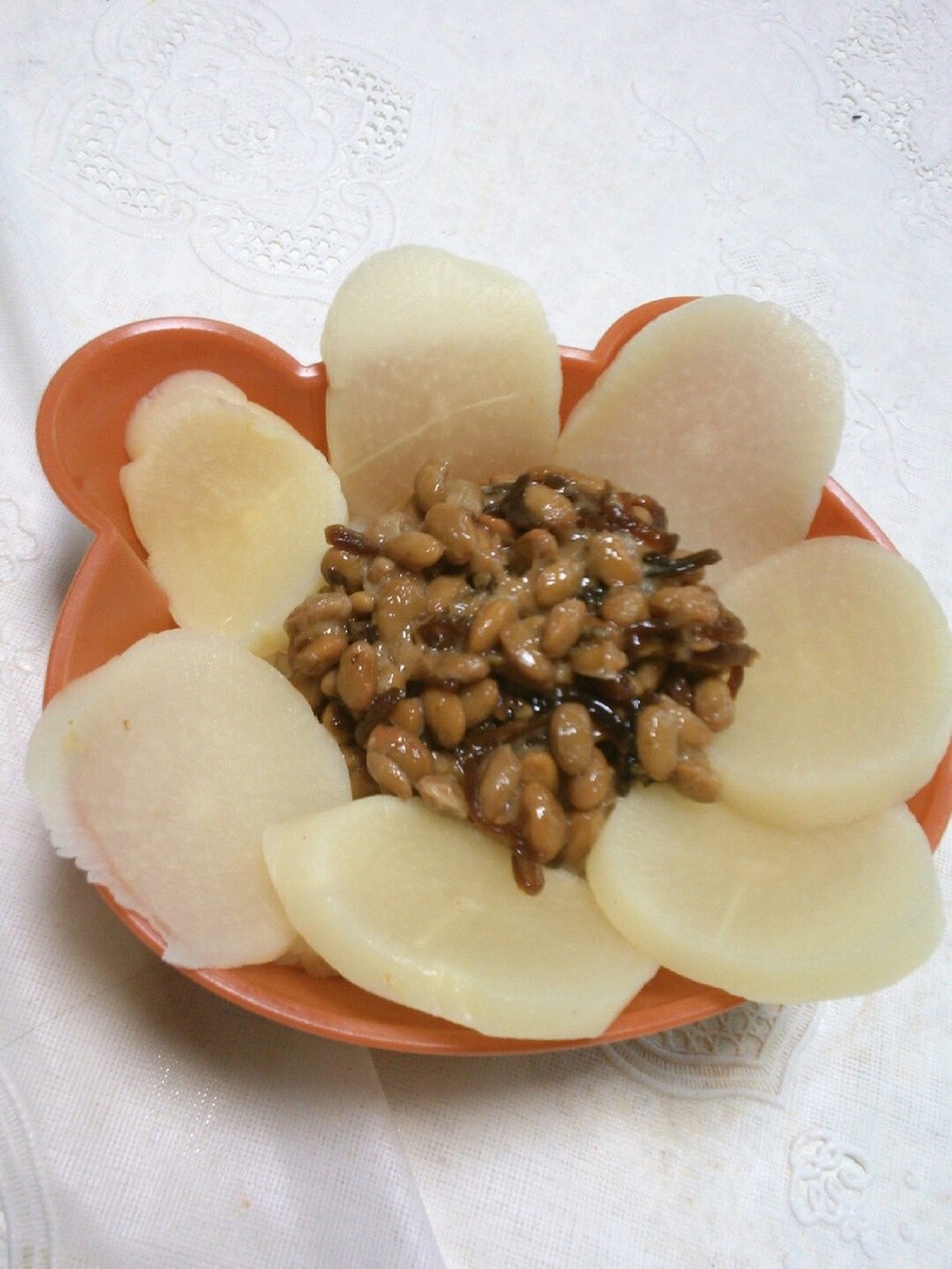 しょうが昆布納豆たくあんご飯の画像