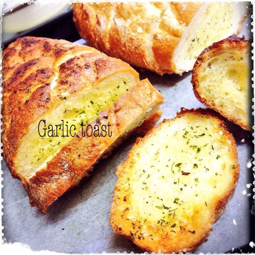 ☆フランスパンでガーリックトースト☆の画像
