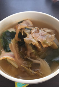 【手抜きすぎる】熱々白菜中華風スープ