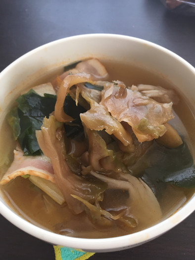 【手抜きすぎる】熱々白菜中華風スープの写真