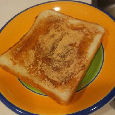 簡単ココナッツオイルのきな粉トースト☆の写真