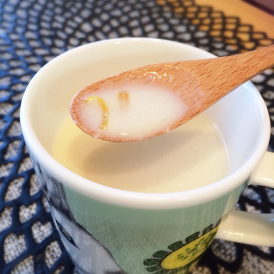 柚子茶の豆乳甘酒の写真