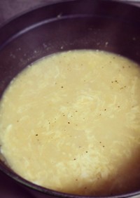 卵の入ったコーンスープ